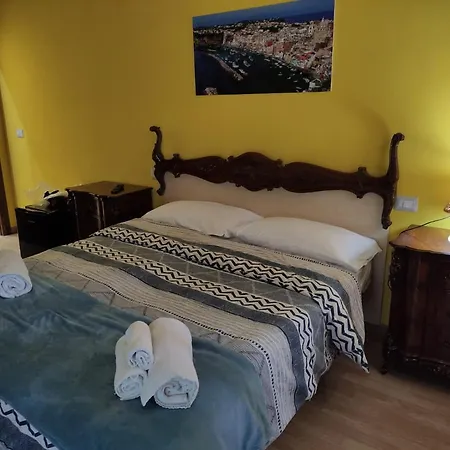 Royal Guest house Naples