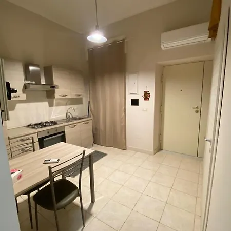 Thomas Apartment