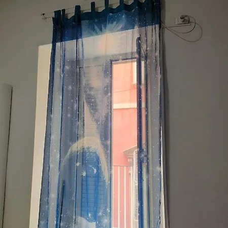 La Casa Su Spaccanapoli Guest house *