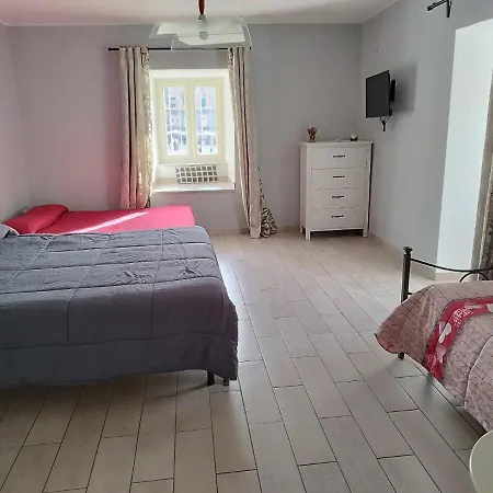 Piazza Dante 22 Apartment