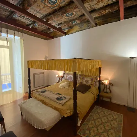 Casa Tiare, The Heart Of Piazza Plebiscito Apartment
