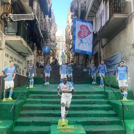 Vittoria * Naples