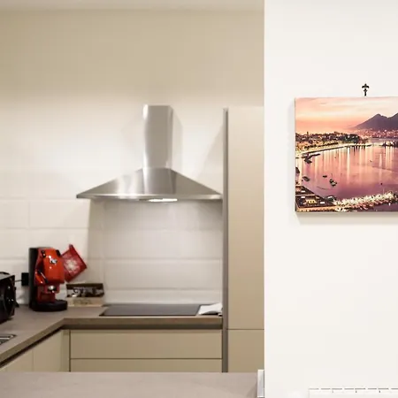 Via Niccolo Tommaseo 4 - 3 Apartment Naples