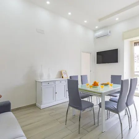 Chiara Modern By Wonderful Italy Apartment *