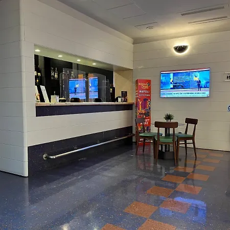 Western Plaza Hotel 4*