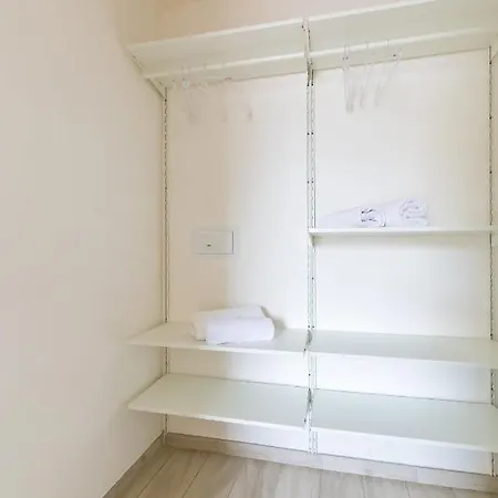 Apartment Chiara Modern By Wonderful Italy *