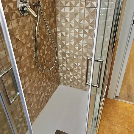 Zara - Free Parking Apartmán Neapol