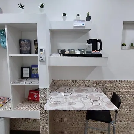[via Dei Tribunali–duomo] Casina In Centro Storico Casa vacanze