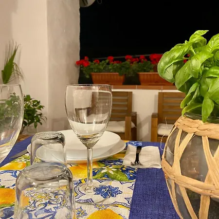 Casa Con Terrazzo In Centro Neapel