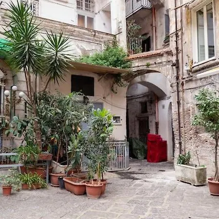Samm San Gregorio Armeno * Naples