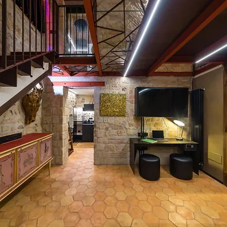 Palazzo Residenza Madre * Napoli