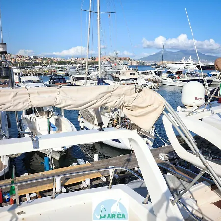 Boat And Breakfast Monica Botel