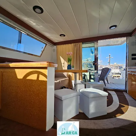 Boat And Breakfast Monica Botel Neapel