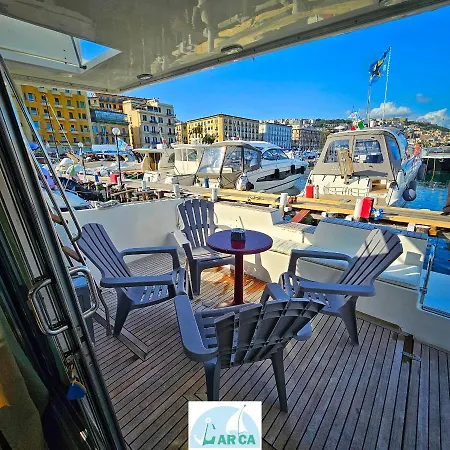 Boat And Breakfast Monica * Neapel
