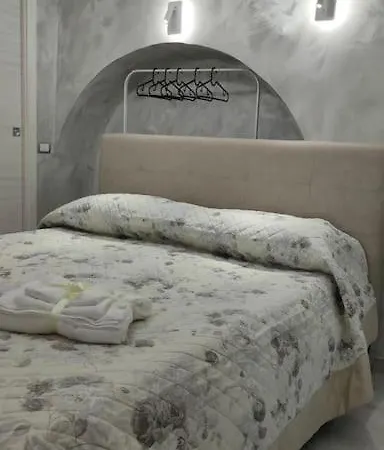 Il Duomo A Due Passi Apartment Naples