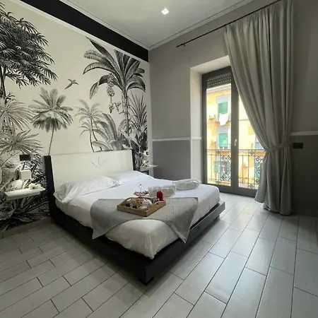 Parthenope 2* Neapel