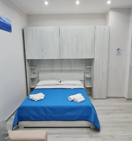Punto House * Naples