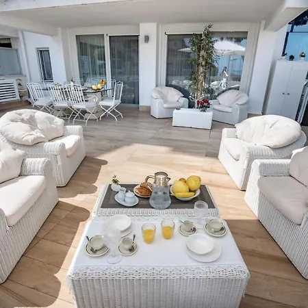 Semesterbostad La Terrazza Sul Sole Neapel