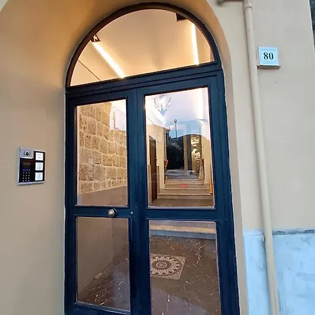 Ruggiero's Appartement Napels