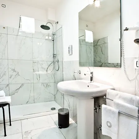Stelle The Businest Hotel 4*
