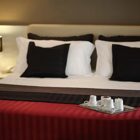 Hotel Stelle The Businest Neapol