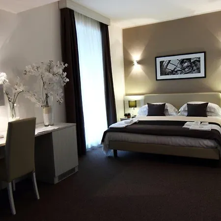 Hotel Stelle The Businest 4*