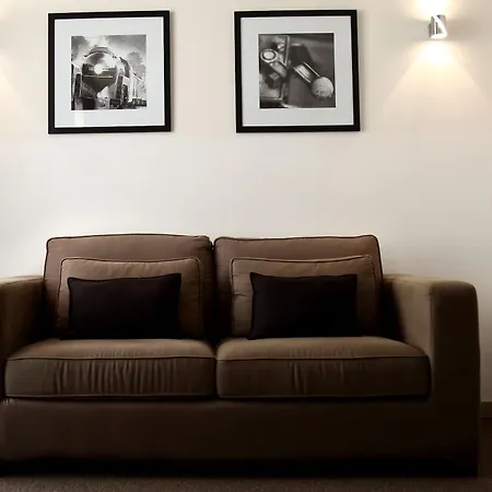 Stelle The Businest Hotel 4*