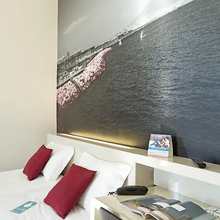 Hotel B&B Hotel Napoli 3*
