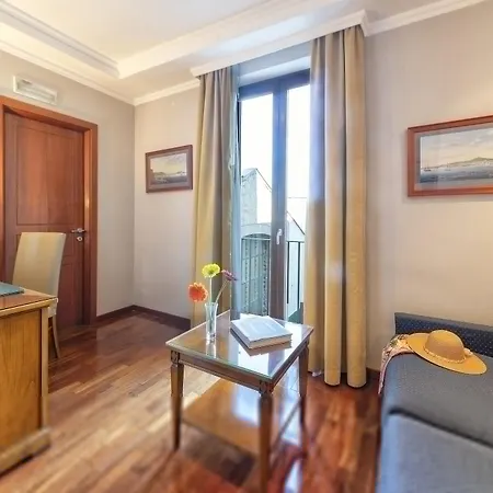 Palazzo Turchini 4* Nápoles