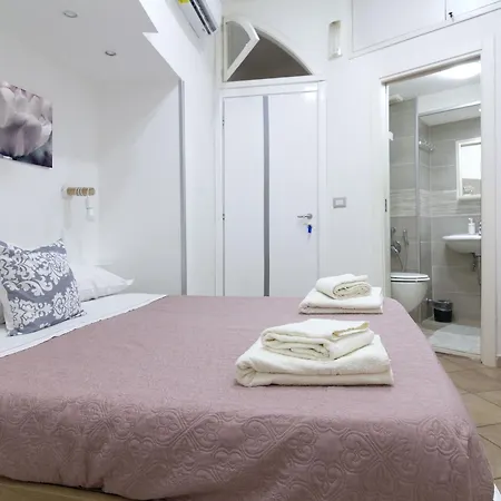 Maison Du La Rua (adults Only) 2*
