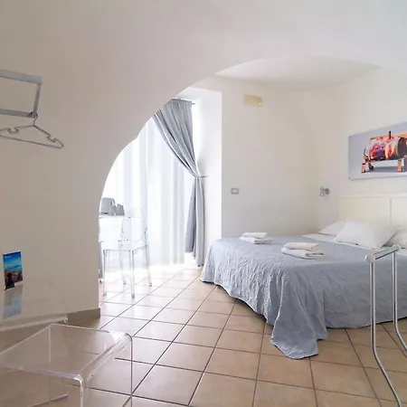 Bed & Breakfast Maison Du La Rua (adults Only) 2*