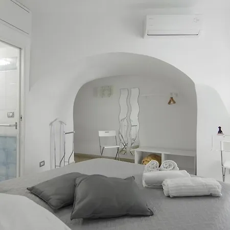 Maison Du La Rua (adults Only) Bed & Breakfast