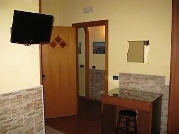 Hotel Iris Hotel