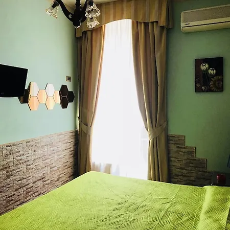 Hotel Iris