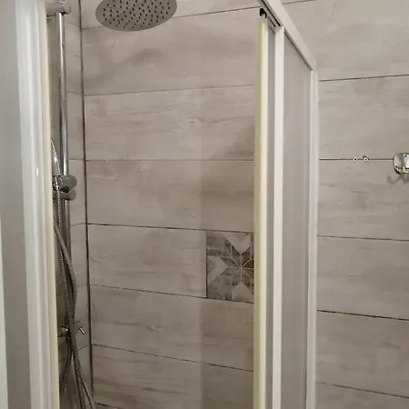 Apartment E' Zarellare 2.0