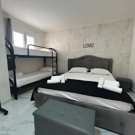 Terrace Luxury Caracciolo Appartement *