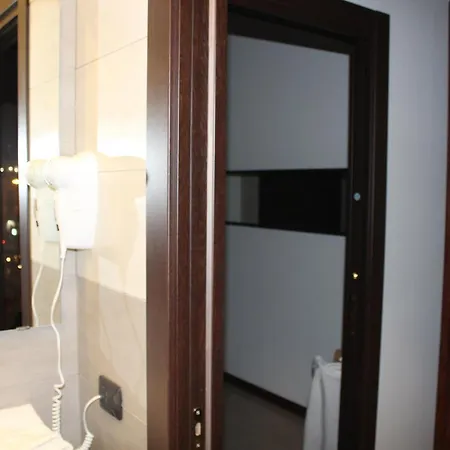 Apartment La Piazza - Garibaldi 2.6 Naples