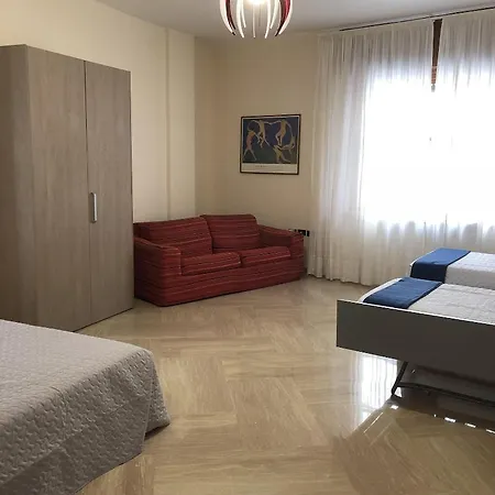 Napoli City Inn Bed & Breakfast 3*