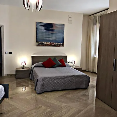 Napoli City Inn Neapol