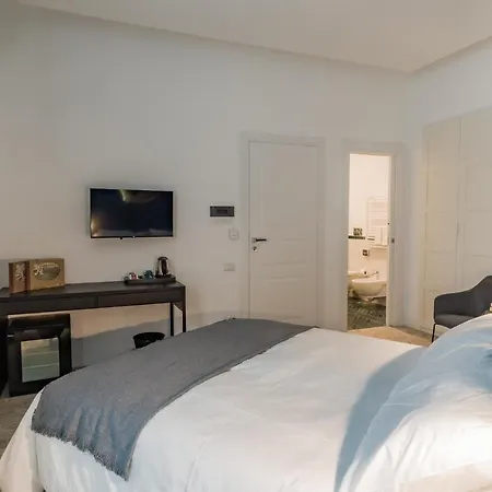 Bed and Breakfast Naos Νάπολη