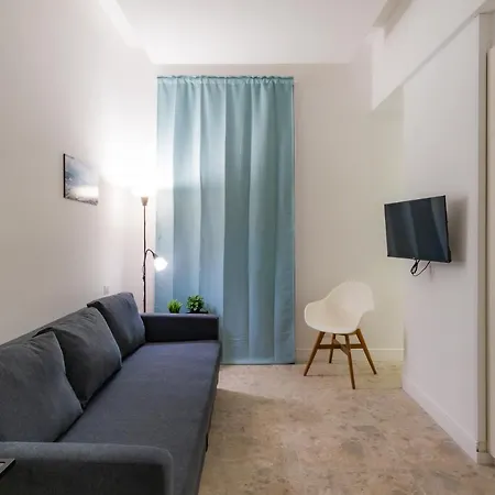 Naos Naples