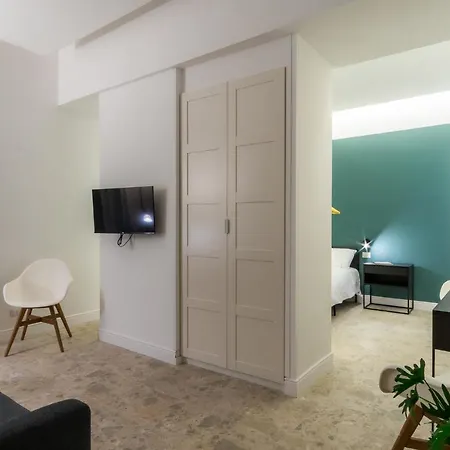 Bed and Breakfast Naos Νάπολη