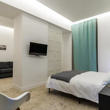 Naos Bed and Breakfast