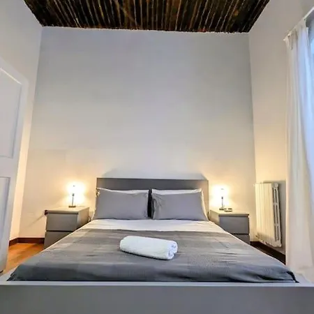 Partenope 3- Exclusive Apt. On The Seafront Naples