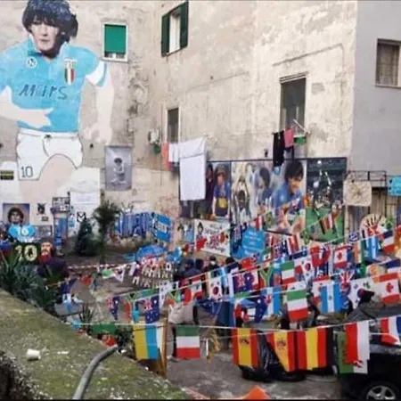 I Tre Re Via Toledo * Napoli