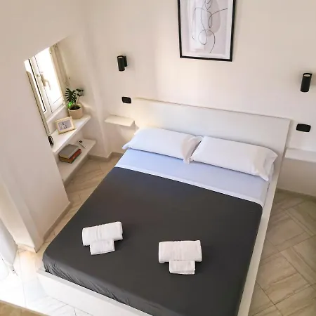 Bed & Breakfast Cozy *