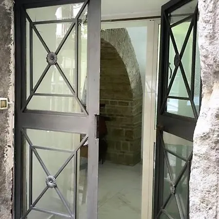 Palazzo Foglia *