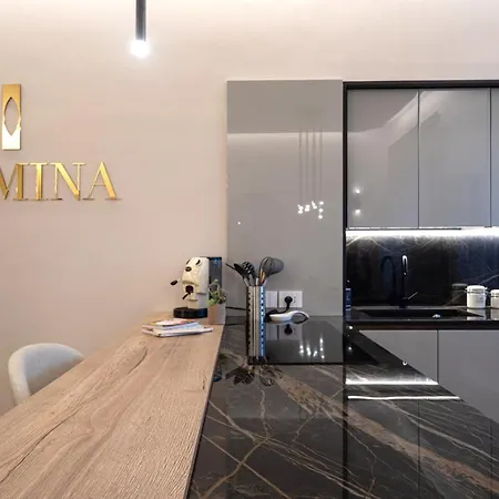 Domina-boutique Apartment *