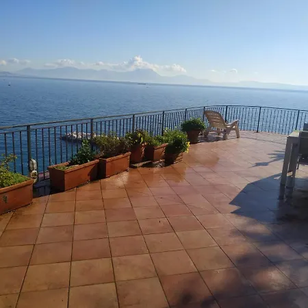 Sospesi Tra Cielo E Mare * Naples