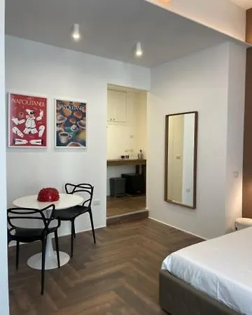 The Napolitaner - Duomo Suites Apartment Naples